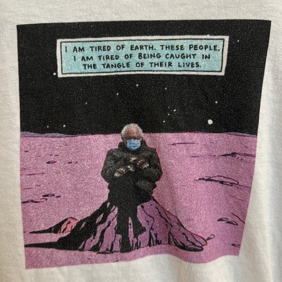 Bernie Sanders Tee - Picture 2 of 5